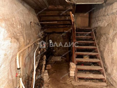 3-komnatnaya-ul-pletnevskaya-d-9 фото