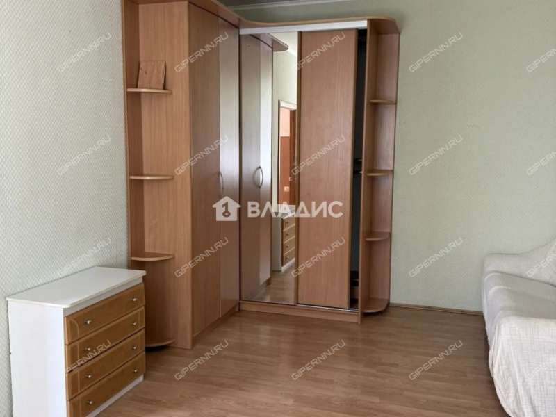двухкомнатная квартира на улице Космонавта Комарова дом 13А