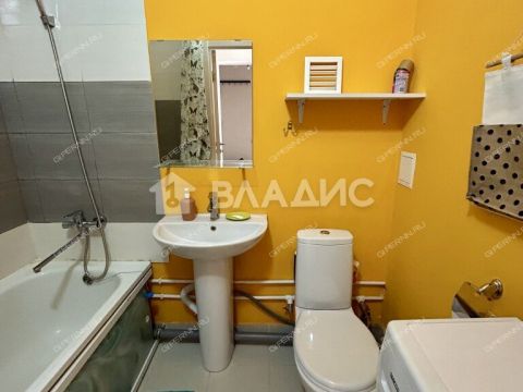 1-komnatnaya-ul-romantikov-d-8 фото