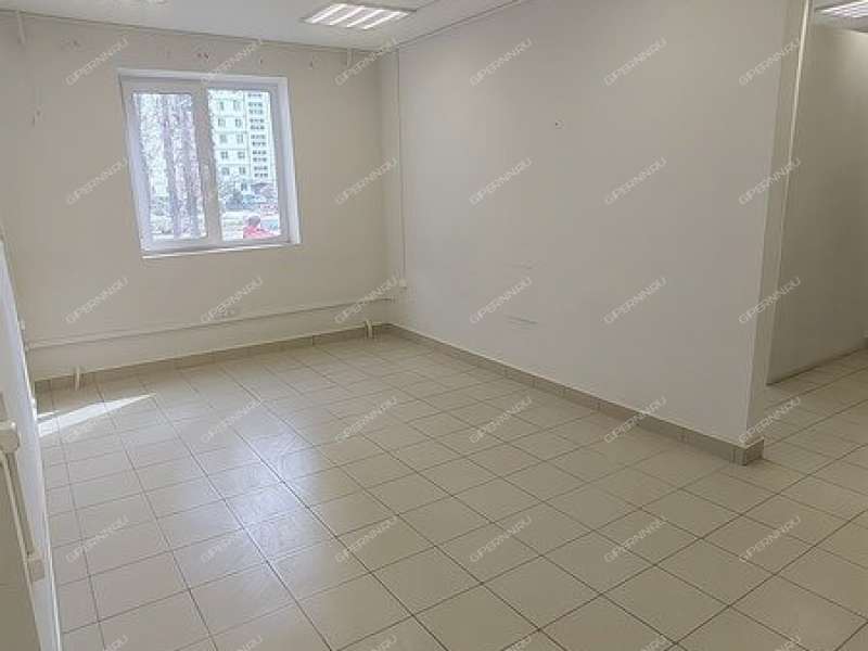 помещение под торговую площадь на улице Сергея Есенина