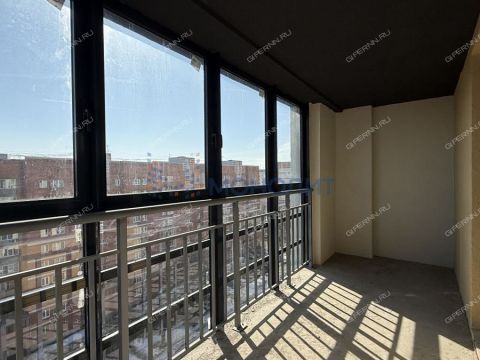 3-komnatnaya-ul-poltavskaya-d-15 фото