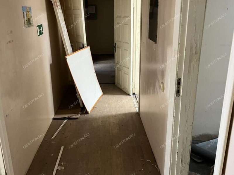 помещение под торговую площадь на Донецкая ул., д.4