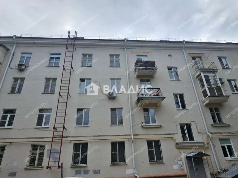 комната в доме 4 на улице Космонавта Комарова