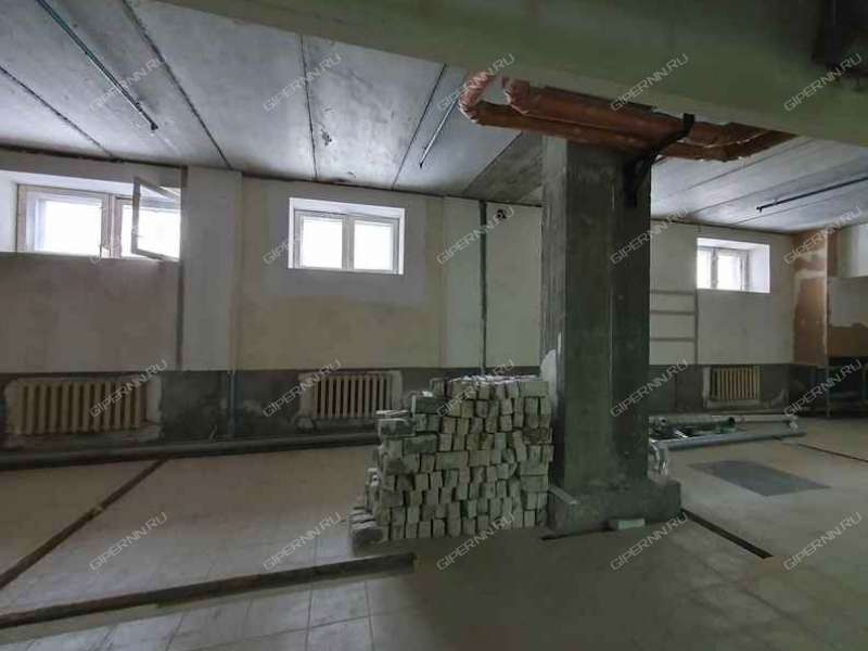 помещение под торговую площадь на улице Бурденко