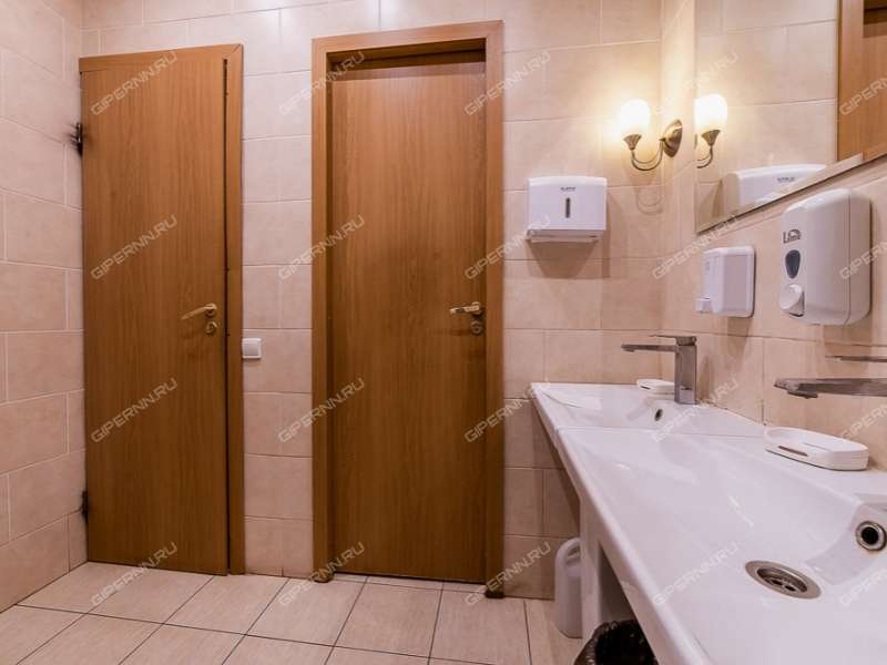 здание под офис на улице Ванеева