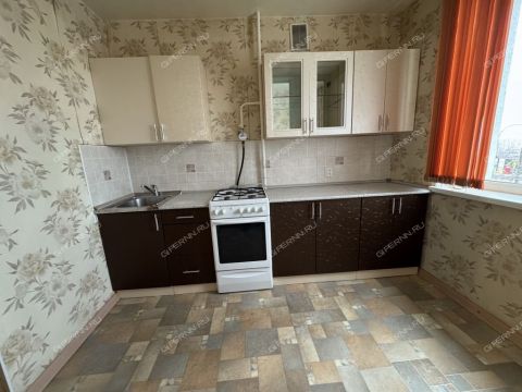 1-komnatnaya-ul-strokina-d-18 фото