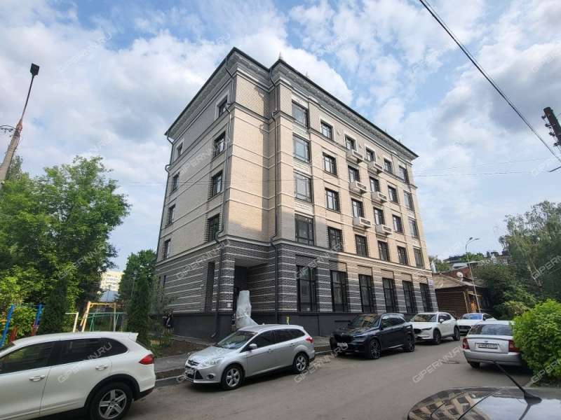 помещение под торговую площадь на улице Соревнования