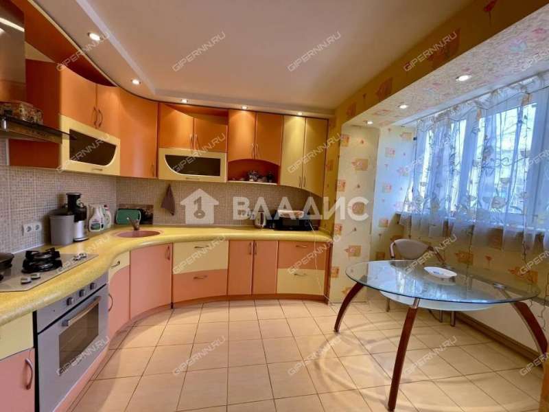 трёхкомнатная квартира на проспекте Ленина дом 30Г