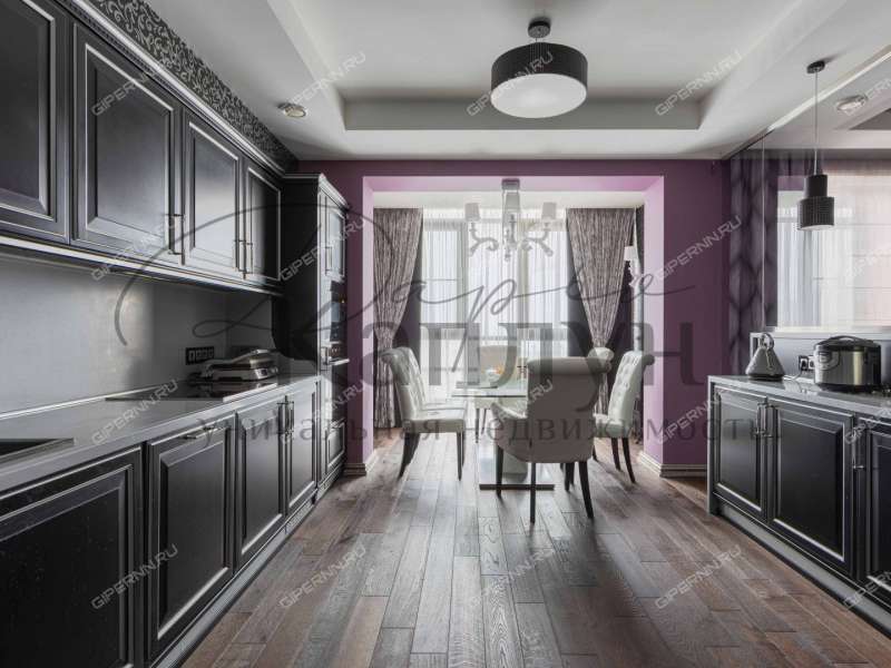 пятикомнатная квартира на улице Ульянова дом 31