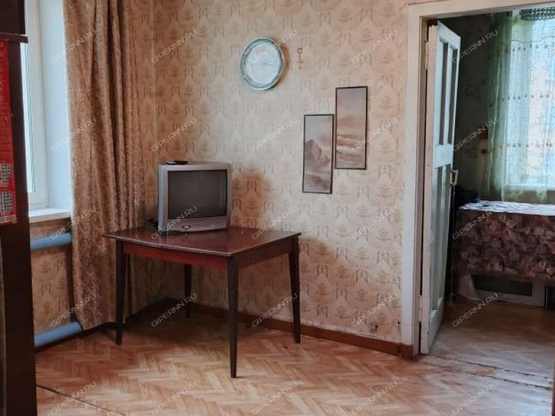 двухкомнатная квартира на улице Минеева дом 15