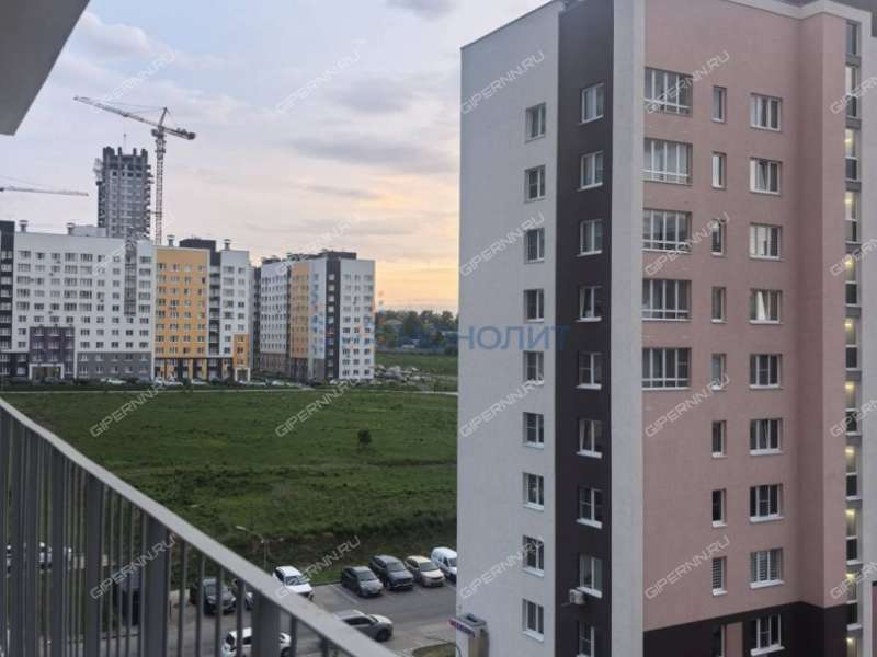 квартира-студия на проспекте Героев Донбасса дом 11