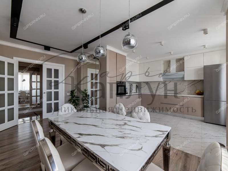 четырёхкомнатная квартира на улице Маршала Баграмяна дом 1