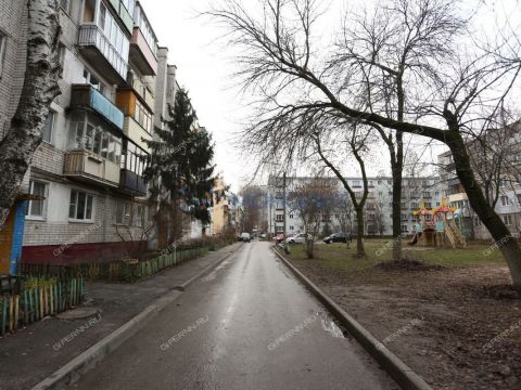 3-komnatnaya-ul-burdenko-d-18 фото