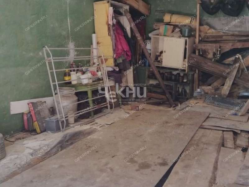 гараж на Рельсовой улице