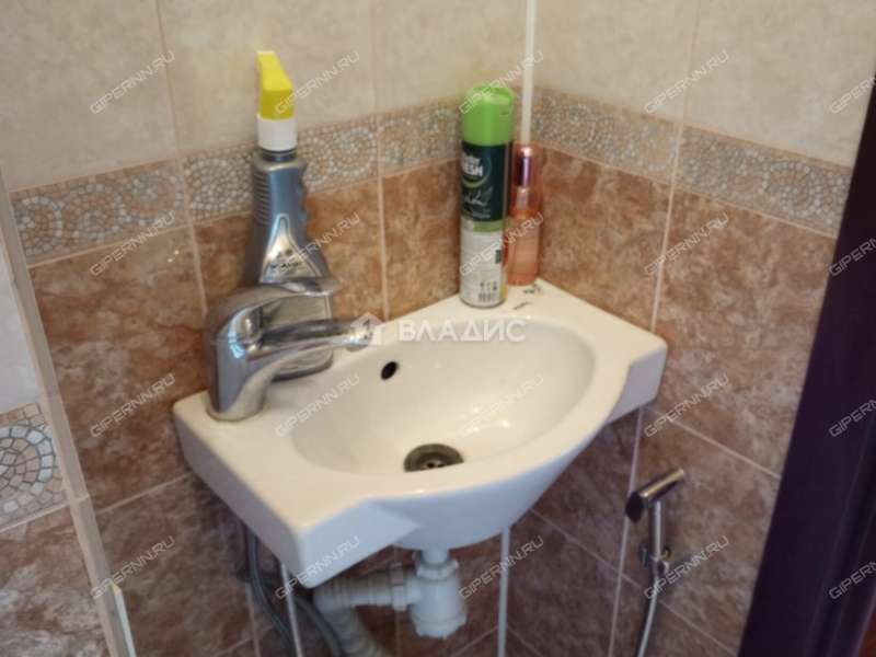 двухкомнатная квартира на улице Родионова дом 29