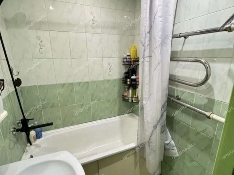 трёхкомнатная квартира на Подворной улице дом 1