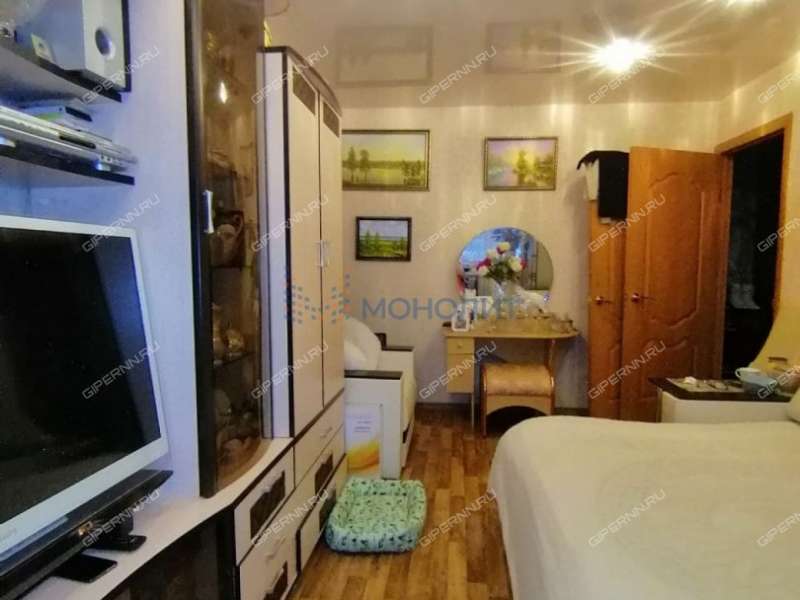 комната в доме 21 в 6-м микрорайоне