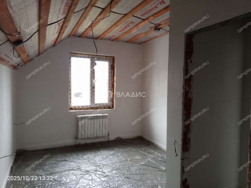 дом на  деревня Ройка