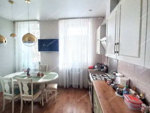 4-komnatnaya-ul-strazh-revolyucii-d-6-3 фото