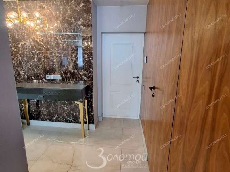 четырёхкомнатная квартира на проспекте Ленина дом 30 к5