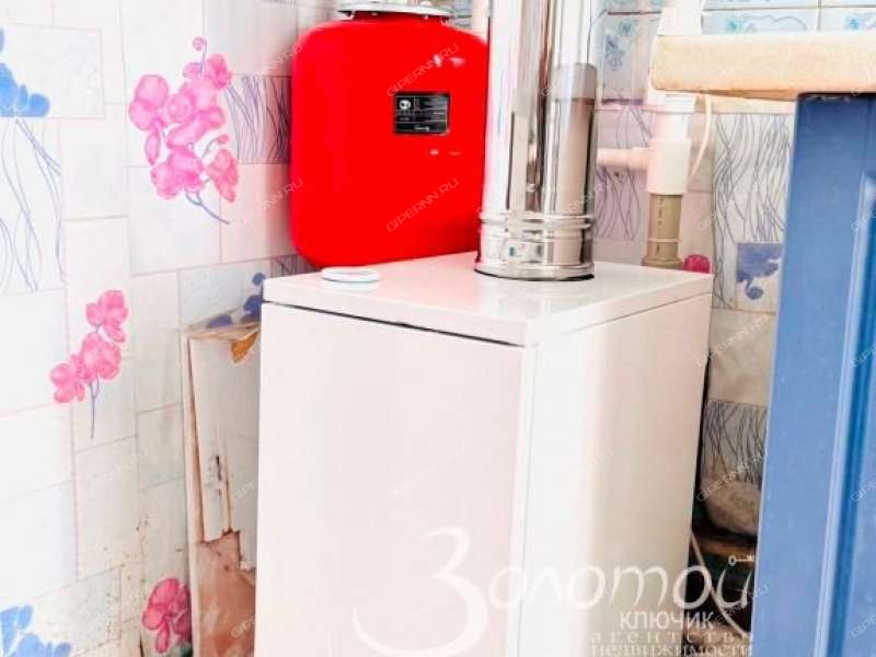 трёхкомнатная квартира на улице 40 лет Победы дом 21 деревня Солонское