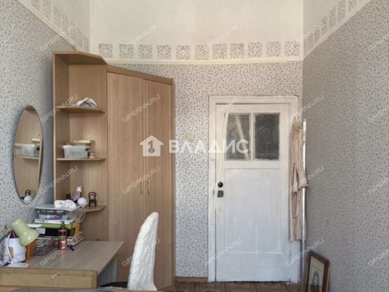 трёхкомнатная квартира на улице Чкалова дом 5