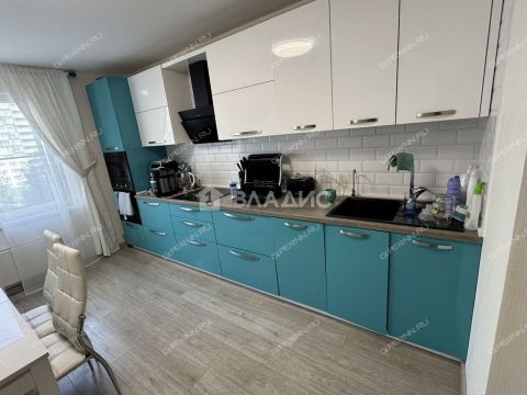 3-komnatnaya-ul-pervocvetnaya-d-6 фото