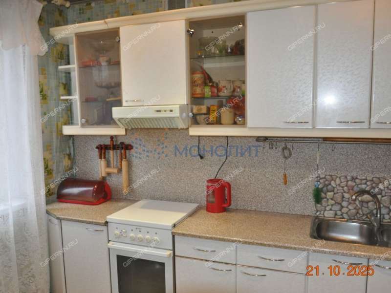 трёхкомнатная квартира на улице Ванеева дом 116