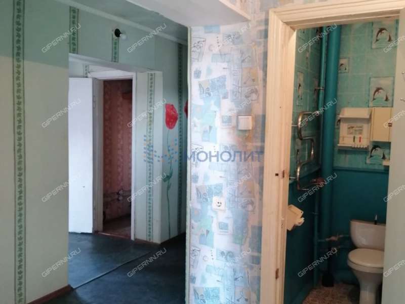 трёхкомнатная квартира в 2-м микрорайоне дом 41 город Бор