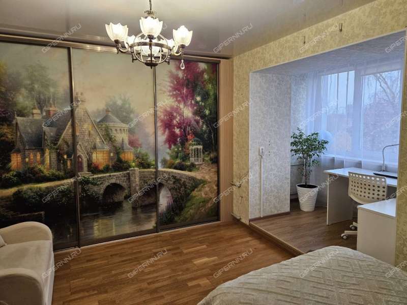 трёхкомнатная квартира на Свирской улице дом 14