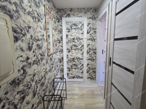 1-komnatnaya-ul-geroya-yuriya-smirnova-d-19 фото