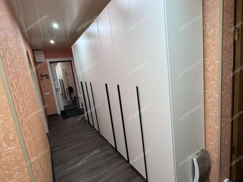 трёхкомнатная квартира на улице Попова дом 22 город Дзержинск