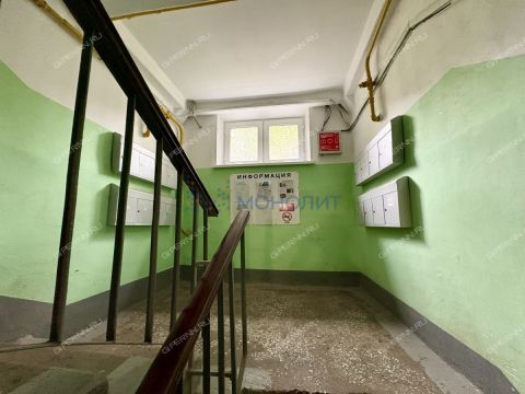 3-komnatnaya-b-r-60-letiya-oktyabrya-d-9 фото