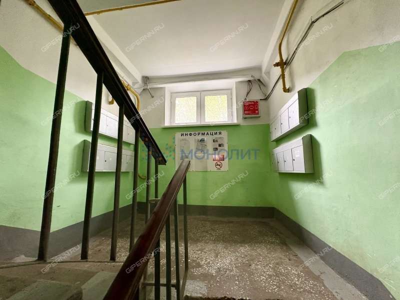 трёхкомнатная квартира на бульваре 60-летия Октября дом 9