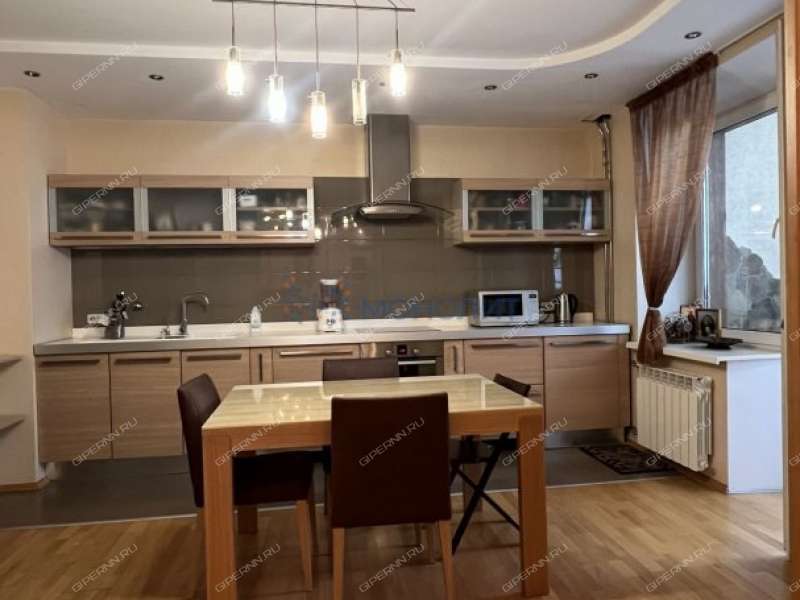 четырёхкомнатная квартира на улице Нестерова дом 33