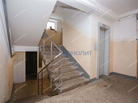 3-komnatnaya-ul-marshala-malinovskogo-d-3 фото