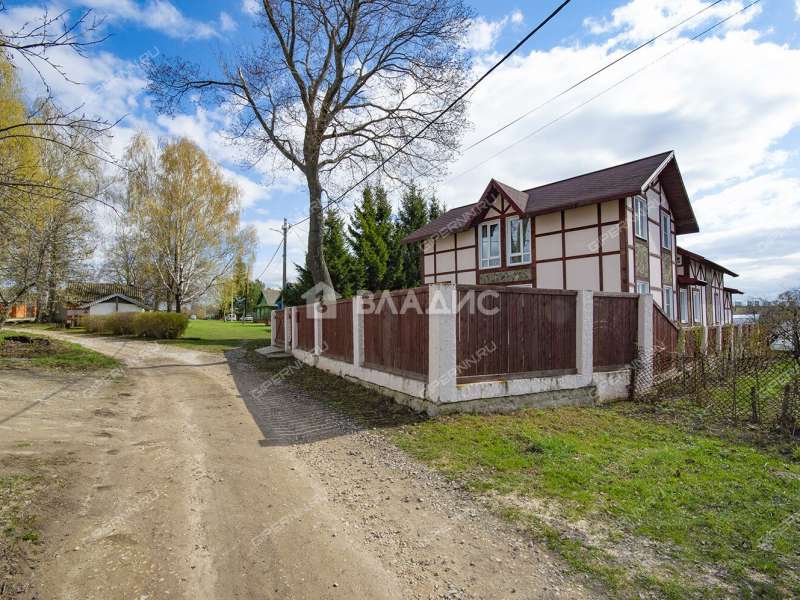 дом на улице Выселки село Шава