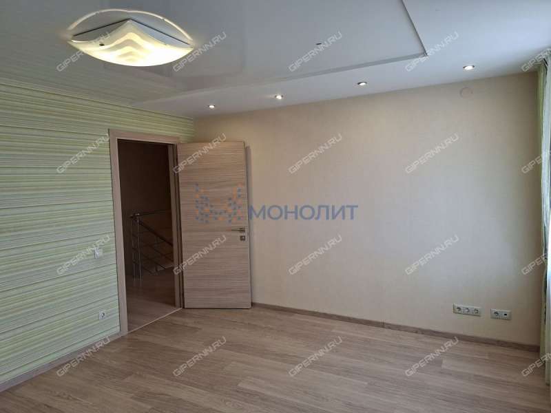 четырёхкомнатная квартира на улице Родионова дом 197 к1