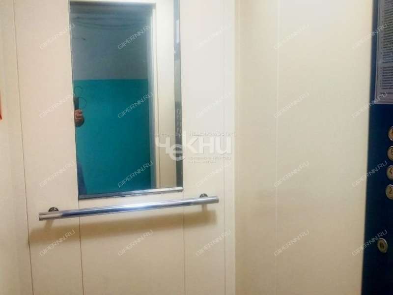 трёхкомнатная квартира на улице Октябрьской Революции дом 40