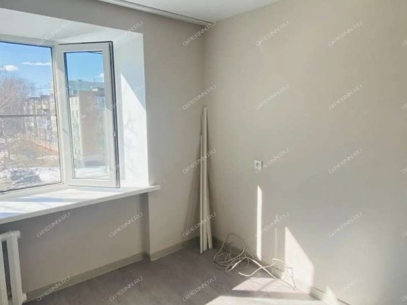 комната в доме 12 на улице Юлиуса Фучика