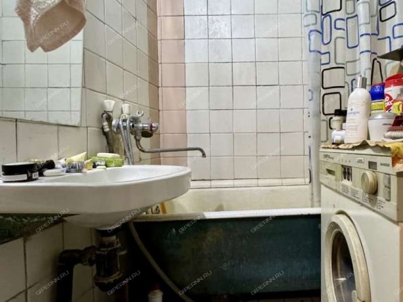 трёхкомнатная квартира на Литературной улице дом 17