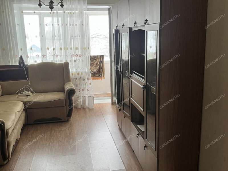 трёхкомнатная квартира на Республиканской улице дом 33 город Бор