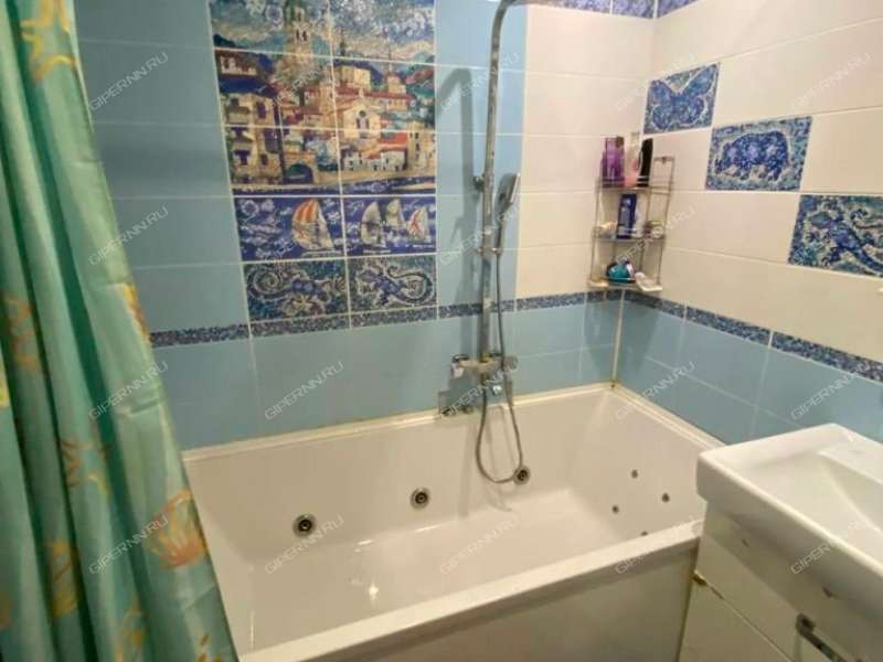 четырёхкомнатная квартира на улице Академика Сахарова дом 101