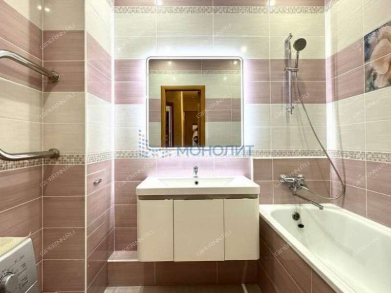 трёхкомнатная квартира на Южном бульваре дом 19