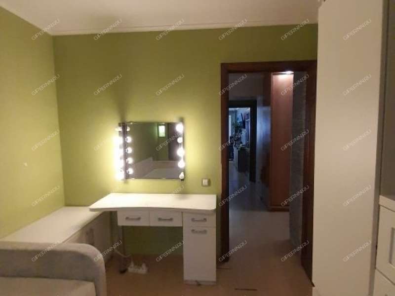 трёхкомнатная квартира на улице Максима Горького дом 152