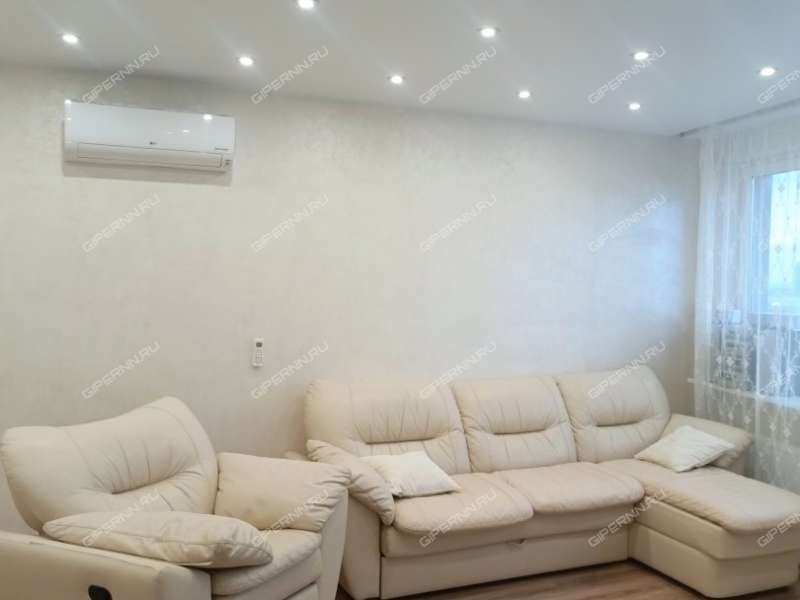 трёхкомнатная квартира на улице Маршала Баграмяна дом 4