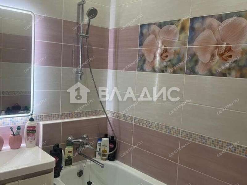 трёхкомнатная квартира на Южном бульваре дом 19