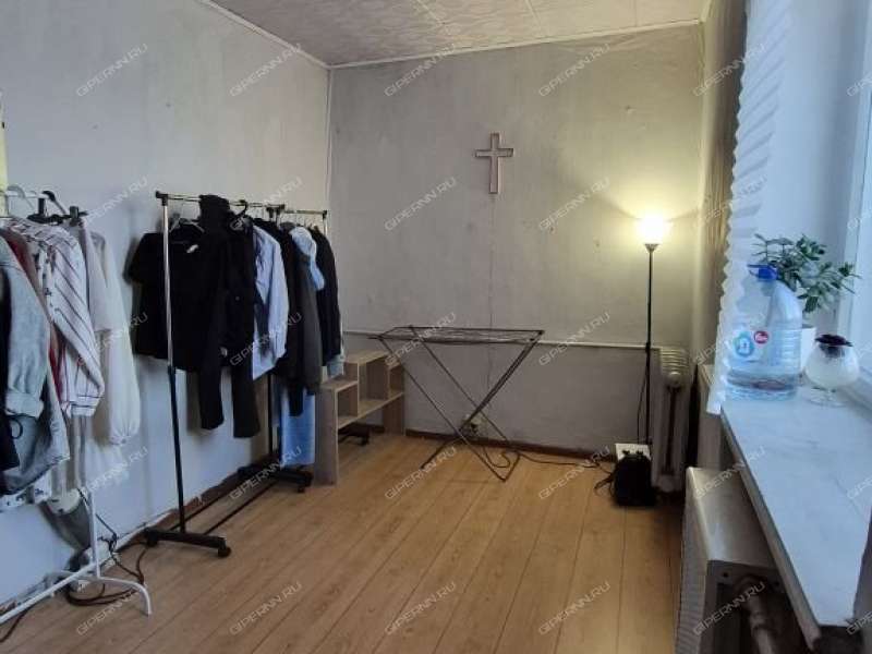 трёхкомнатная квартира на улице Юлиуса Фучика дом 21