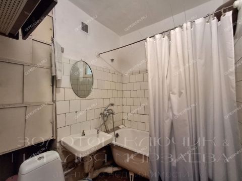 3-komnatnaya-ul-svetlogorskaya-d-5a фото