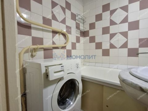 1-komnatnaya-ul-sergeya-esenina-d-4a фото